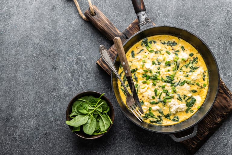 Read more about the article Spinach and cheese omlette